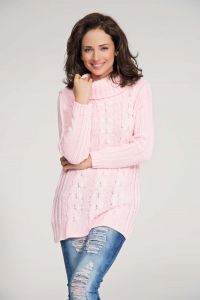 Pink turtle neck sweater with pattern knit