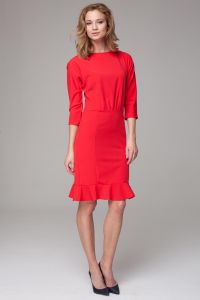 Sophisticated red midi dress with bateau neckline