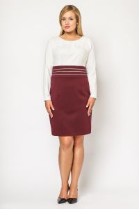Maroon plus size dress with contrast bodice and long sleeves